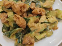 黄瓜拌油条-春水锅贴·传统鲁菜(大明湖店)