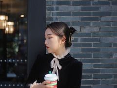 -星巴克(南宁民歌湖店)