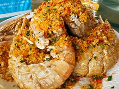 -三亚火车头万人海鲜广场