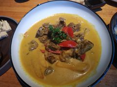 秦皇咖喱牛腩-云中界美食餐厅