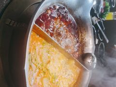 -湊湊火锅·茶憩(南京东路悦荟店)