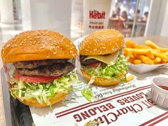 -The Habit Burger Grill 哈比特汉堡(复兴soho店)