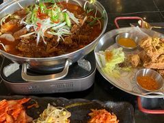 辛牛骨火锅-KCOOKING概念韩餐(世茂52+店)