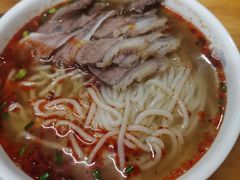 -肇兴特色牛肉粉
