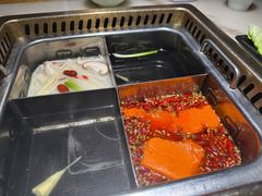 -巴渝瓦肆重庆鲜火锅(宝龙环湖店)