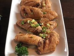 -Chom Cafe and Restaurant