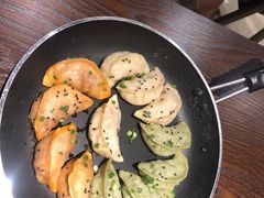 饺子-小金鬼·煎饺·鸽子汤