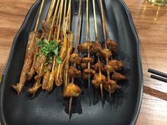 -陈员外正宗夹江烧烤(广福路店)