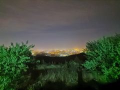 -鬼笑石后山停车场