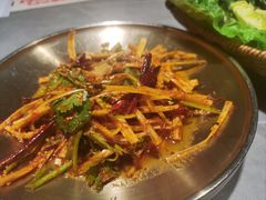 -草家酱蟹炭火烤肉店(珲春南路一店)