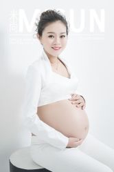 点击看大图 -十孕纪高端孕妇亲子摄影