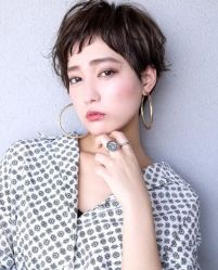 -MYYF SALON烫发染发