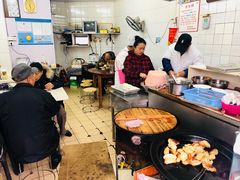 -黄阿姨锅贴大王(万航渡路店)