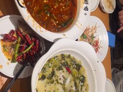-江渔儿酸菜鱼专门店(明珠广场店)