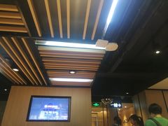 -海底捞火锅(威高广场店)