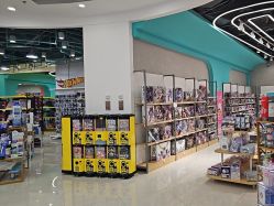 -卡通派潮品玩具折扣仓(青岛新城吾悦广场店)