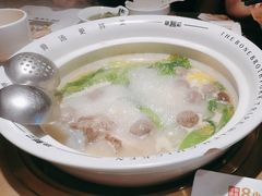 -猪无忌·专做猪肚包鸡20年(乐峰广场店)