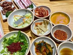 生菜叶-喜来稀肉(北外滩白玉兰广场店)