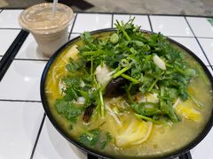 -肥汁米蘭香港米线(长宁来福士店)