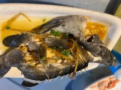 -三亚火车头万人海鲜广场