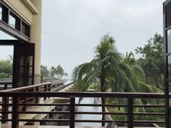 -亚龙湾喜来登·美景台大堂吧