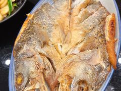 蒜香鲈鱼-鲁菜根·泰山菜(普照店)