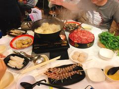 -鲜入围煮花胶鸡海鲜火锅