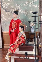 -城市花园婚纱摄影