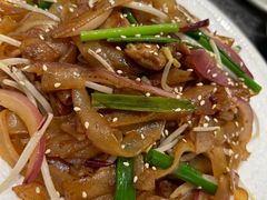 干炒牛河-頂好酒家·经典粤菜(海信广场店)