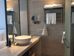 -深圳罗湖东门步行街亚朵X酒店