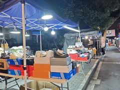 -吴山路夜市