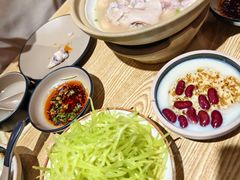 -叁煨蹄花·下饭盐帮菜(人民广场店)