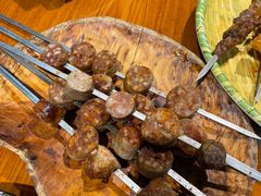 -乡村馕坑肉·烧烤·新疆菜·本地人更爱吃(阿勒泰首店)