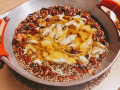 -渝信川菜 · 川味家常菜(财富购物中心店)