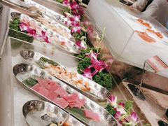 -宝利来国际大酒店-凤凰阁旋转餐厅
