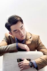 -变画·发型STUDIO