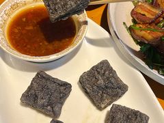 -廖师傅大蒜炒腊肉(袁家岭店)