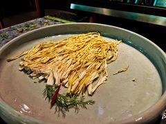 峨眉山龙须笋-大隐·成都火锅Bistro(合生麒麟新天地店)