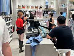-lululemon(万象城店)