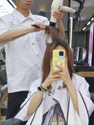 -藤野造型烫发染发