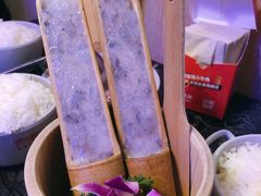 百分百纯虾滑-热火朝天鲜切牛肉火锅(南强街巷店)