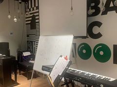-牛班音乐学校(晶融汇购物中心店)
