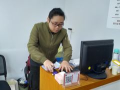 -视野联行眼镜•蔡司•依视路(温江店)