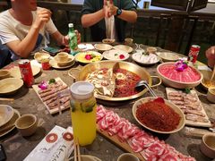 -小龙坎火锅(湖滨银泰in77店)