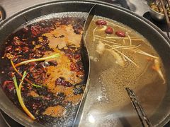 -鹿鸣山草本茶香火锅(园西路店)