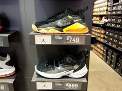 -NIKE上海青浦优选体验店