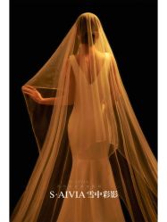 -雪中彩影婚纱摄影·微光艺术中心