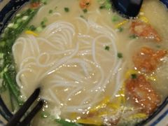 -新世界·过桥米线宴