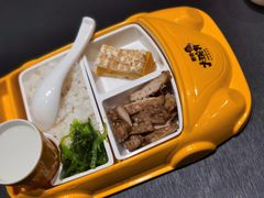 -熊吞·大碗丼烧肉饭(西市场嘉华店)