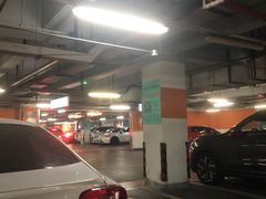 -久光百货-地下停车场